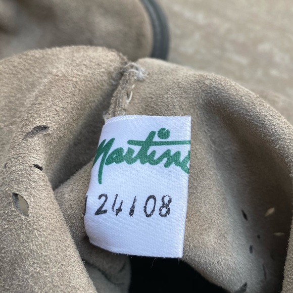 CLOSET CLOSING Martino Suede Floral Cut Out High Quality Boots - Picture 8 of 13